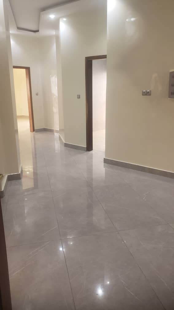 Bel appartement F4 spacieux à louer à Yoff aéroport